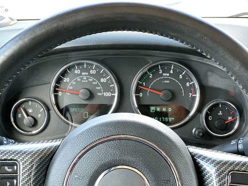 Used 2017 Jeep Wrangler Unlimited Sport w/ Quick Order Package 24S AWD/4WD image 19
