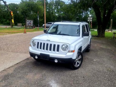 Used 2016 Jeep Patriot High Altitude image 22