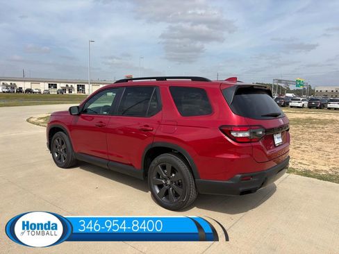 New 2026 Honda Pilot Sport image 4