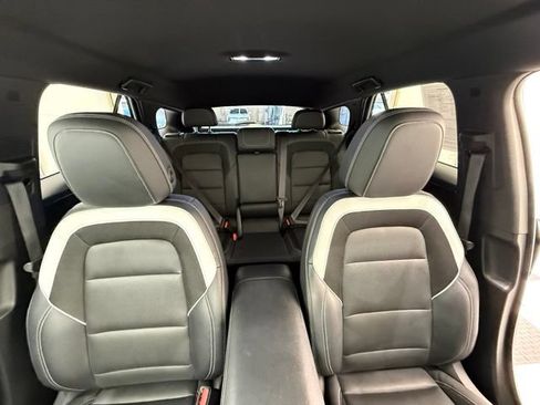 Used 2024 Chevrolet Blazer EV LT AWD/4WD image 30