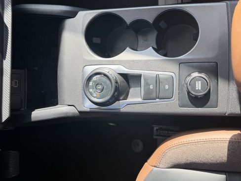 Used 2025 Ford Bronco Sport Outer Banks w/ Outer Banks Tech Package+ AWD/4WD image 23