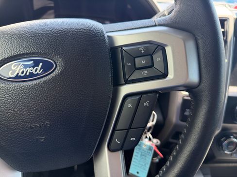 Used 2021 Ford F250 Lariat w/ Lariat Value Package AWD/4WD image 18