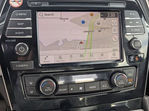 Used 2023 Nissan Maxima SV w/ Floor Mat Group image 10