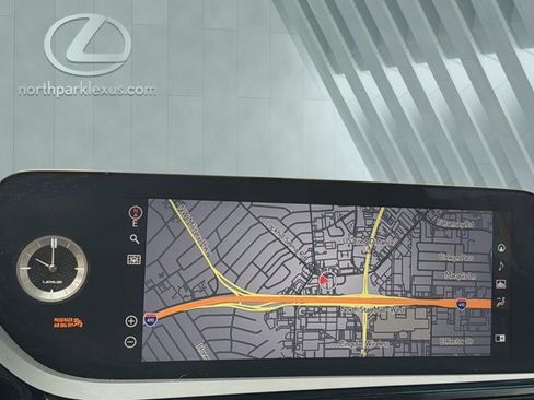Certified 2022 Lexus ES 300h F Sport FWD image 19