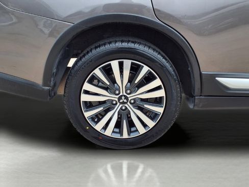 Used 2020 Mitsubishi Outlander SEL image 9