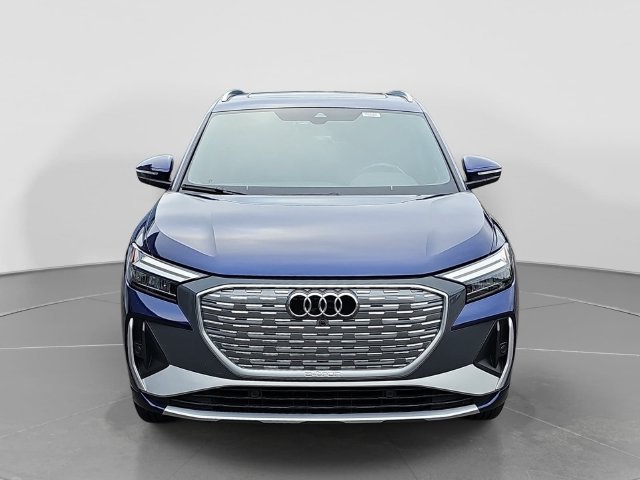 Used 2023 Audi Q4 e-tron Premium Plus w/ Premium Plus AWD/4WD image 2