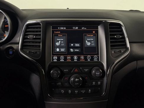 Used 2018 Jeep Grand Cherokee Altitude AWD/4WD image 22