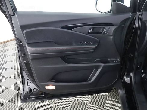 Used 2024 Honda Passport Black Edition image 27