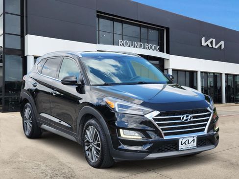 Used 2021 Hyundai Tucson Limited FWD image 3