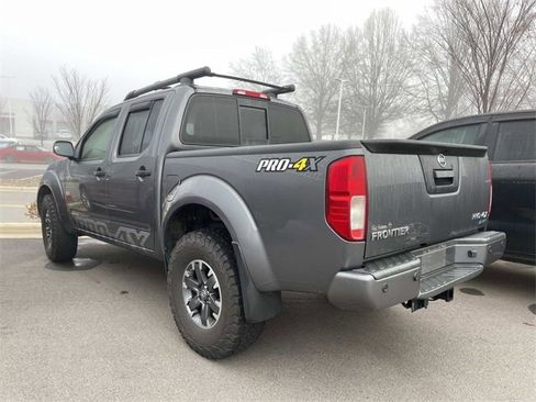Used 2018 Nissan Frontier PRO-4X w/ Pro-4x Luxury Package image 2