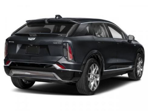 Certified 2025 Cadillac Optiq Luxury 2 w/ LPO, Floor Liner Package AWD/4WD image 2