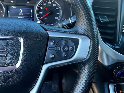 Certified 2021 GMC Acadia SLE w/ Driver Convenience Package image 12