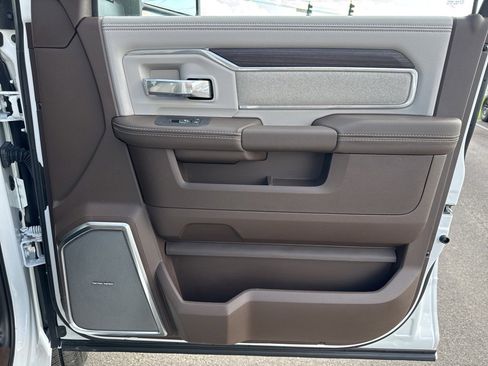 New 2025 RAM 2500 Laramie image 27