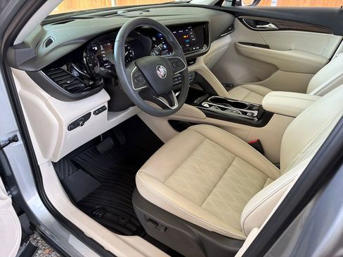 Used 2023 Buick Envision Avenir FWD image 2