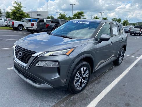 Used 2023 Nissan Rogue SV AWD/4WD image 3