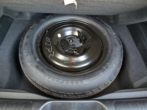 Used 2019 Jeep Cherokee Limited AWD/4WD image 28