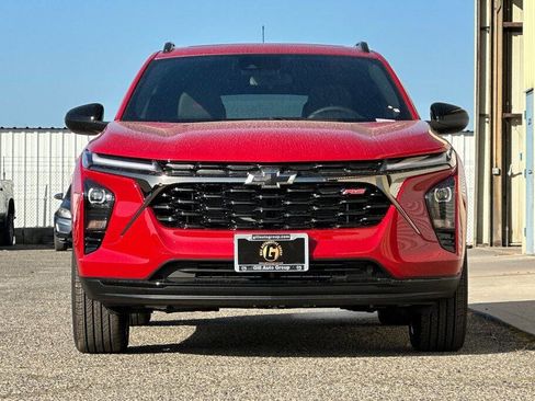 New 2026 Chevrolet Trax RS w/ Sunroof Package image 10