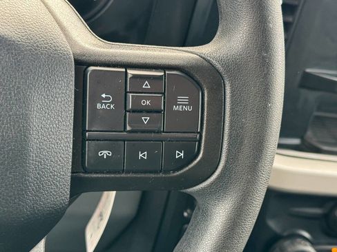 Used 2023 Ford F550 2WD Crew Cab Super Duty image 25