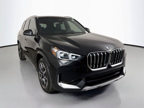 New 2026 BMW X1 xDrive28i w/ Technology Package AWD/4WD image 3