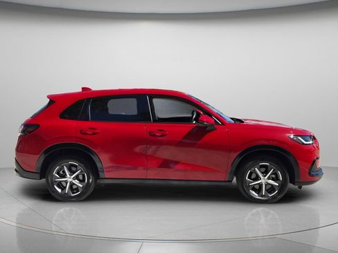 Used 2025 Honda HR-V EX-L image 3