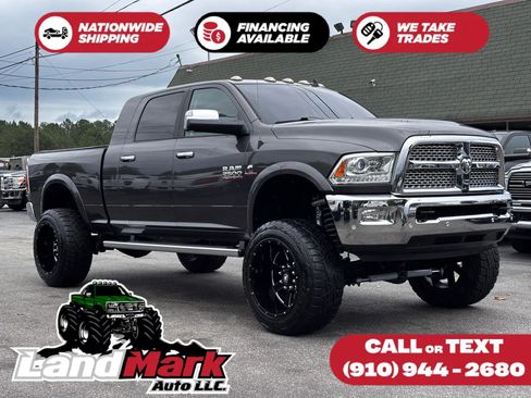 Used 2018 RAM 2500 Laramie AWD/4WD image 1