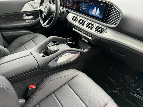 Certified 2025 Mercedes-Benz GLE 450 4MATIC image 20