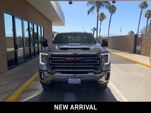 Certified 2023 GMC Sierra 2500 SLT w/ SLT Premium Package AWD/4WD image 2