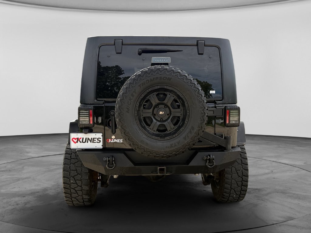 Used 2015 Jeep Wrangler Unlimited Sport w/ Quick Order Package 24S AWD/4WD image 8