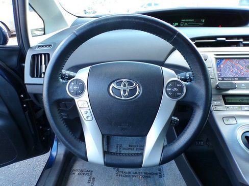 Used 2015 Toyota Prius Four image 13