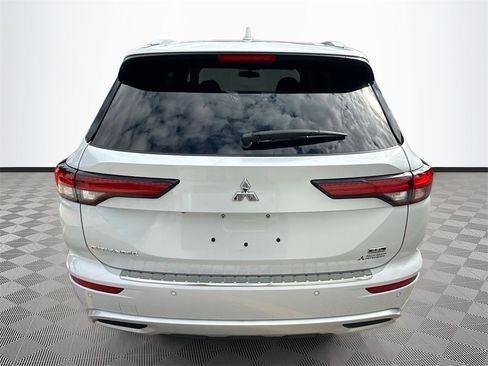 Used 2022 Mitsubishi Outlander SEL image 7