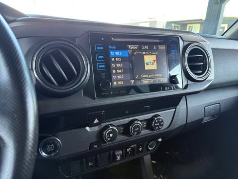 Used 2019 Toyota Tacoma TRD Sport RWD image 16