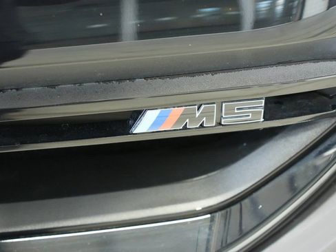 Used 2025 BMW M5 Touring image 12