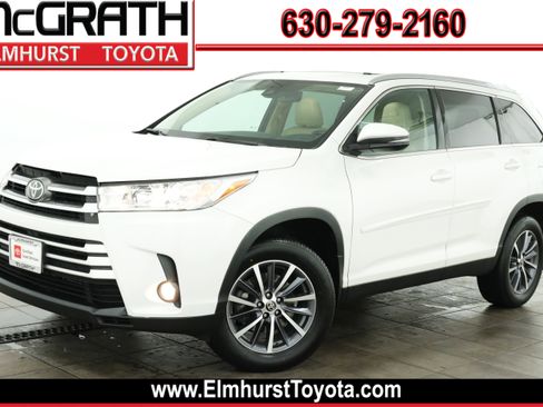 Certified 2019 Toyota Highlander XLE AWD/4WD image 1