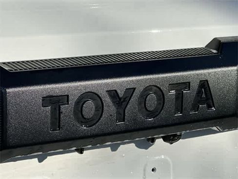 Used 2025 Toyota 4Runner SR5 image 17