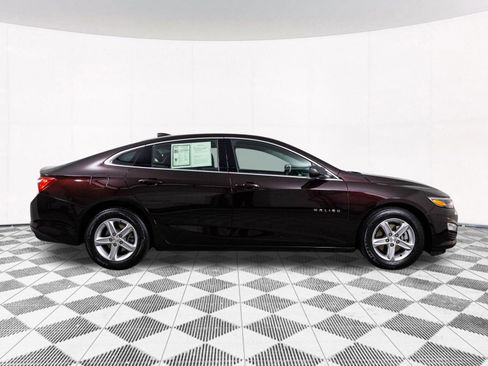 Used 2021 Chevrolet Malibu LS image 17