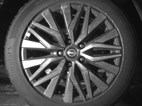 Used 2025 Nissan Altima 2.5 SV FWD image 15