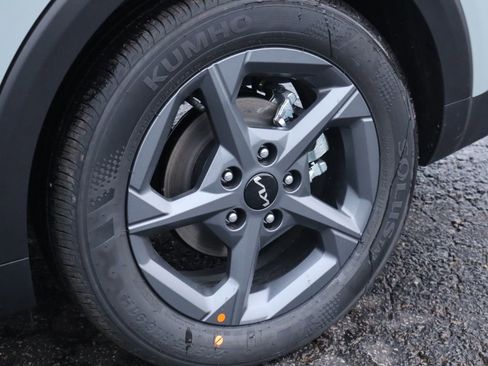 New 2025 Kia K4 LXS image 42