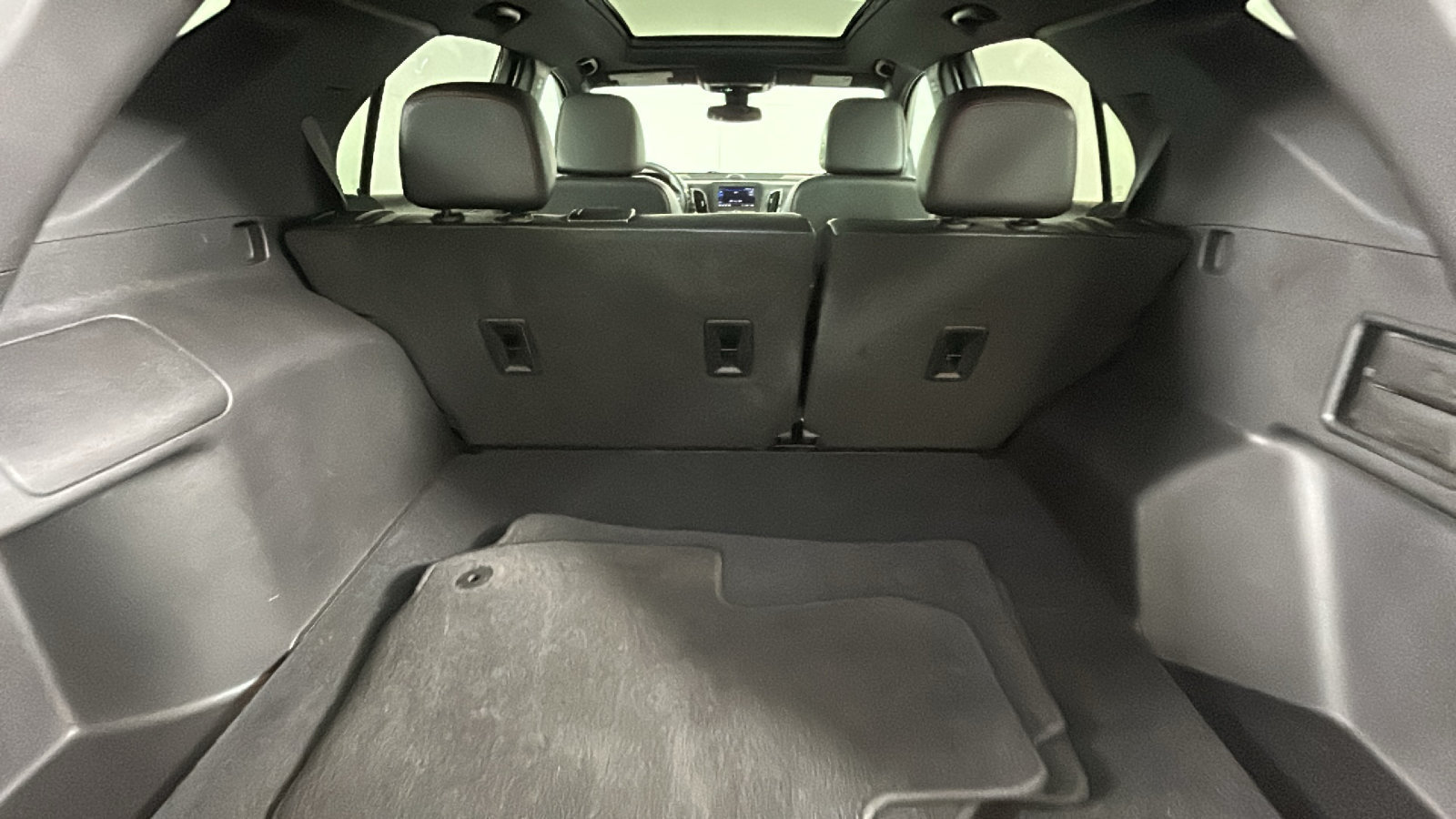 Used 2024 Chevrolet Equinox RS AWD/4WD image 34
