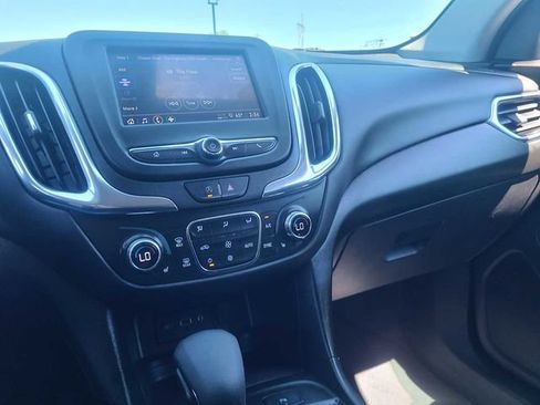 Used 2022 Chevrolet Equinox LT AWD/4WD image 31