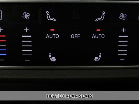 Used 2024 Audi SQ8 Premium Plus AWD/4WD image 10