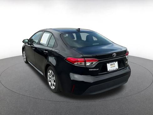 Used 2025 Toyota Corolla LE image 11