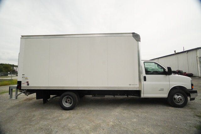 New 2026 GMC Savana 4500 w/ Power Convenience Package RWD image 2