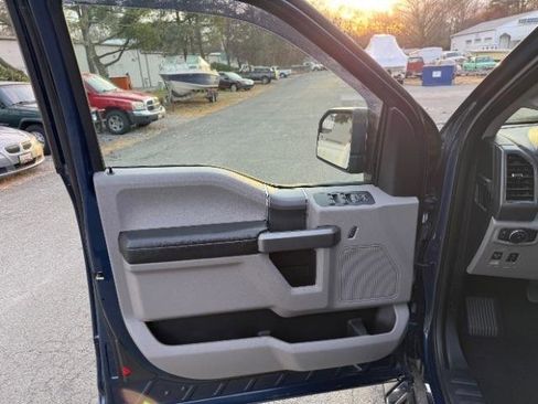 Used 2018 Ford F150 XLT w/ Equipment Group 302A Luxury image 18