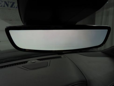 Used 2024 GMC Yukon XL Denali w/ Advanced Technology Package image 27