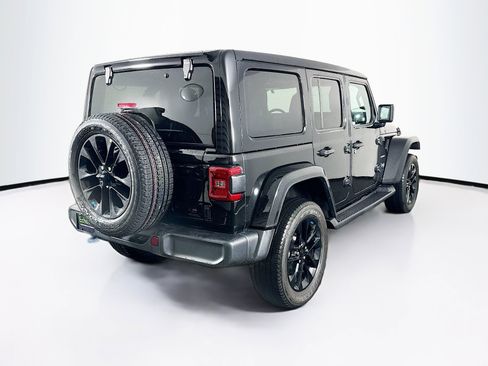 Used 2023 Jeep Wrangler Sahara w/ Cold Weather Group AWD/4WD image 9