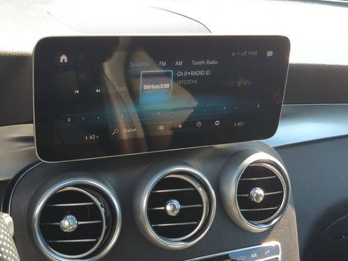 Used 2022 Mercedes-Benz GLC 300 image 23