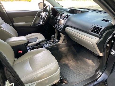 Used 2015 Subaru Forester 2.5i Touring w/ Eyesight & Navigation System AWD/4WD image 27