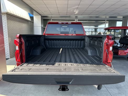 Used 2023 Chevrolet Silverado 2500 High Country w/ Technology Package AWD/4WD image 34