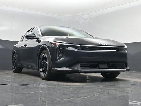 Certified 2025 Kia K4 EX image 11