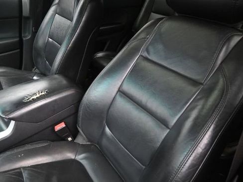 Used 2013 Ford Explorer XLT AWD/4WD image 17